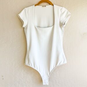 FREE PEOPLE Intimately Ivory Short Sleeve Bodysuit Women’s - Size Small